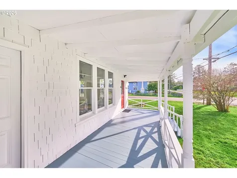 4302 L Place Seaview WA 98644