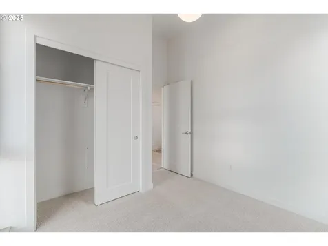 5488 SE Boise Street Portland OR 97206