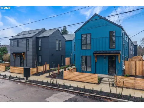 5488 SE Boise Street Portland OR 97206