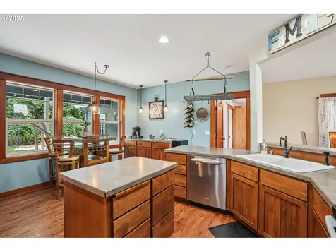 14900 NE Critter Hill Drive Amboy WA 98601