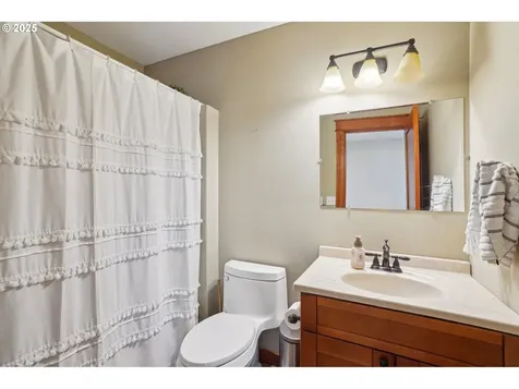 14900 NE Critter Hill Drive Amboy WA 98601