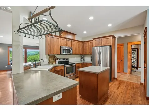 14900 NE Critter Hill Drive Amboy WA 98601