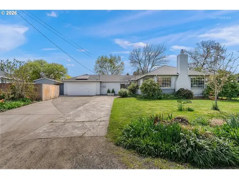 874 NE Birchwood Drive Hillsboro OR 97124