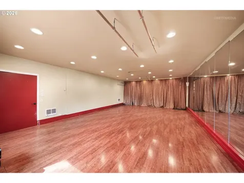 874 NE Birchwood Drive Hillsboro OR 97124