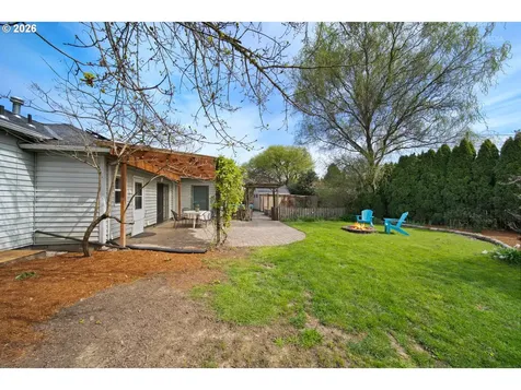 874 NE Birchwood Drive Hillsboro OR 97124