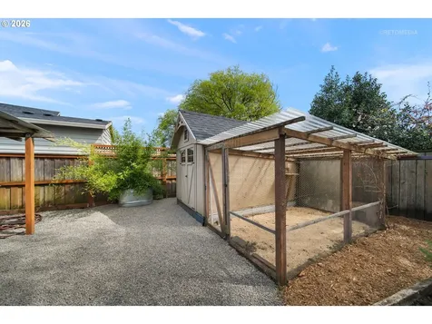 874 NE Birchwood Drive Hillsboro OR 97124