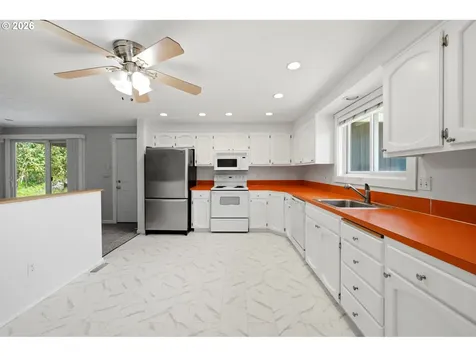 5655 SE Colony Circle Milwaukie OR 97267