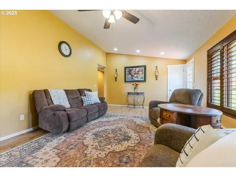 18203 S Windy City Road Mulino OR 97042