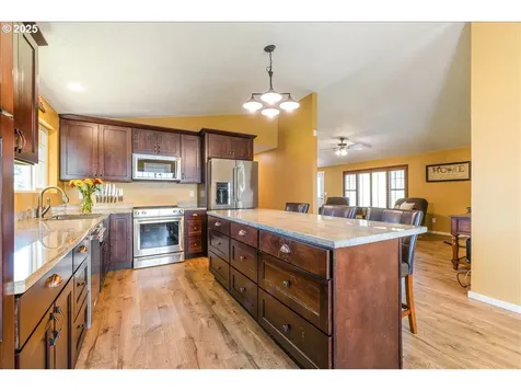 18203 S Windy City Road Mulino OR 97042