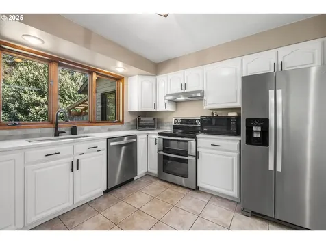 18805 Parkwood Place West Linn OR 97068