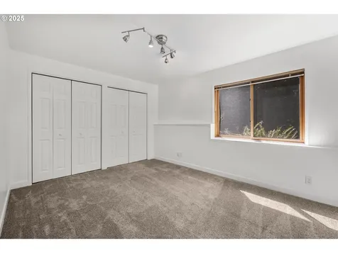18805 Parkwood Place West Linn OR 97068