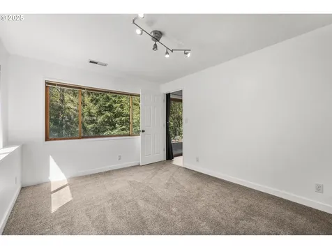 18805 Parkwood Place West Linn OR 97068
