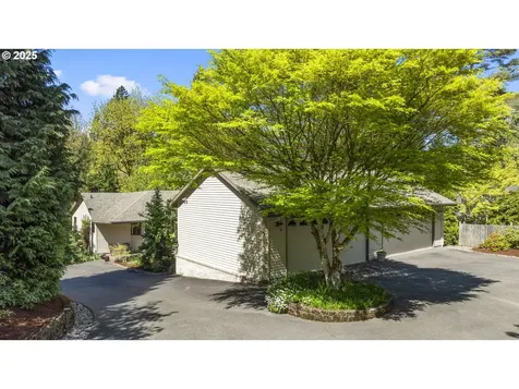 18805 Parkwood Place West Linn OR 97068