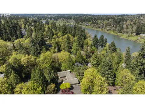 18805 Parkwood Place West Linn OR 97068