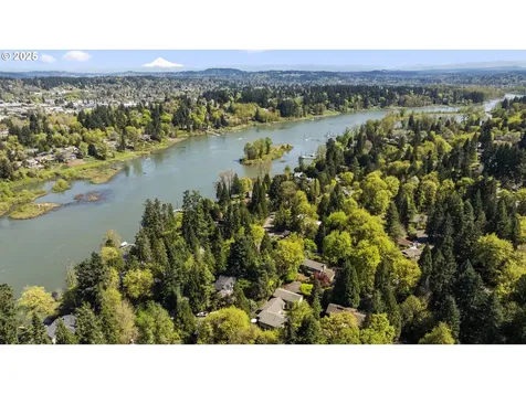 18805 Parkwood Place West Linn OR 97068