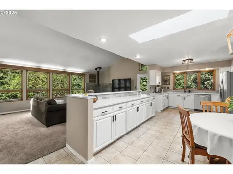 18805 Parkwood Place West Linn OR 97068