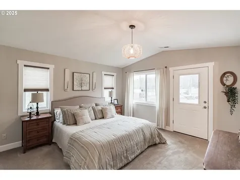 16124 S Windy City Road Mulino OR 97042