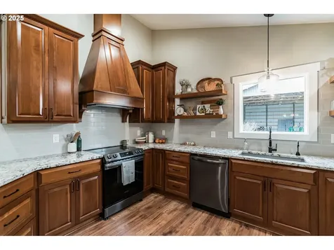 16124 S Windy City Road Mulino OR 97042