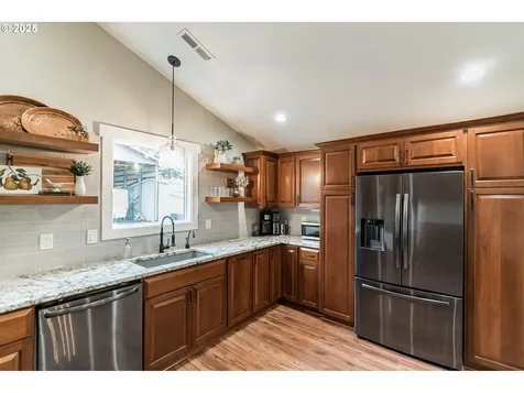 16124 S Windy City Road Mulino OR 97042