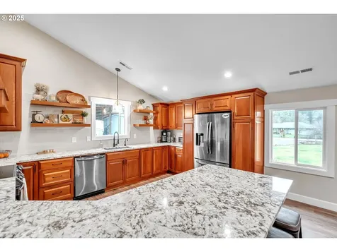 16124 S Windy City Road Mulino OR 97042