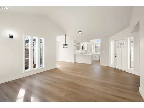 1187 S 45th Street Springfield OR 97478