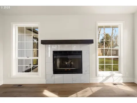 1187 S 45th Street Springfield OR 97478