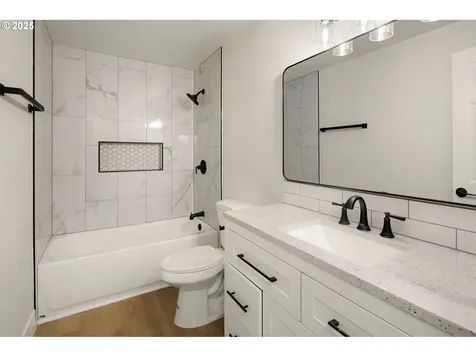 1187 S 45th Street Springfield OR 97478