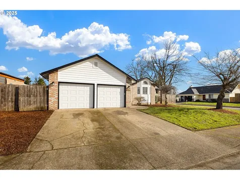 1187 S 45th Street Springfield OR 97478