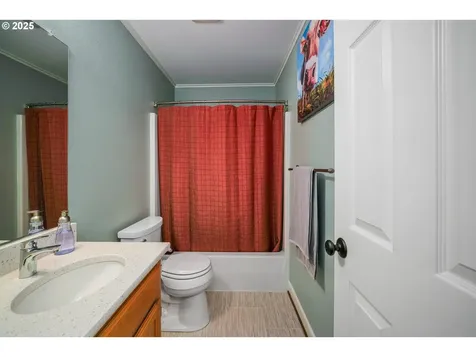 1123 S 6th Street Independence OR 97351