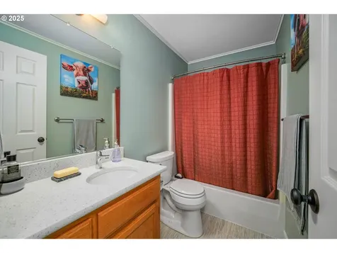 1123 S 6th Street Independence OR 97351