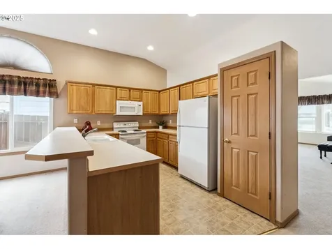 16510 NE 66th Way Vancouver WA 98682