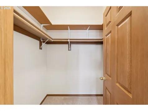16510 NE 66th Way Vancouver WA 98682
