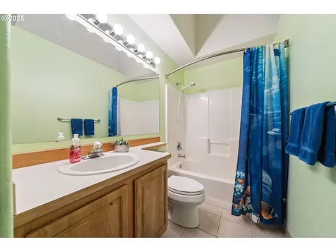 16510 NE 66th Way Vancouver WA 98682