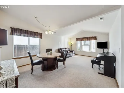 16510 NE 66th Way Vancouver WA 98682