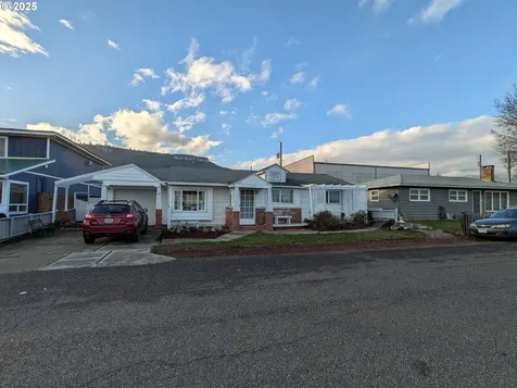 3516 W 8th Street The Dalles OR 97058