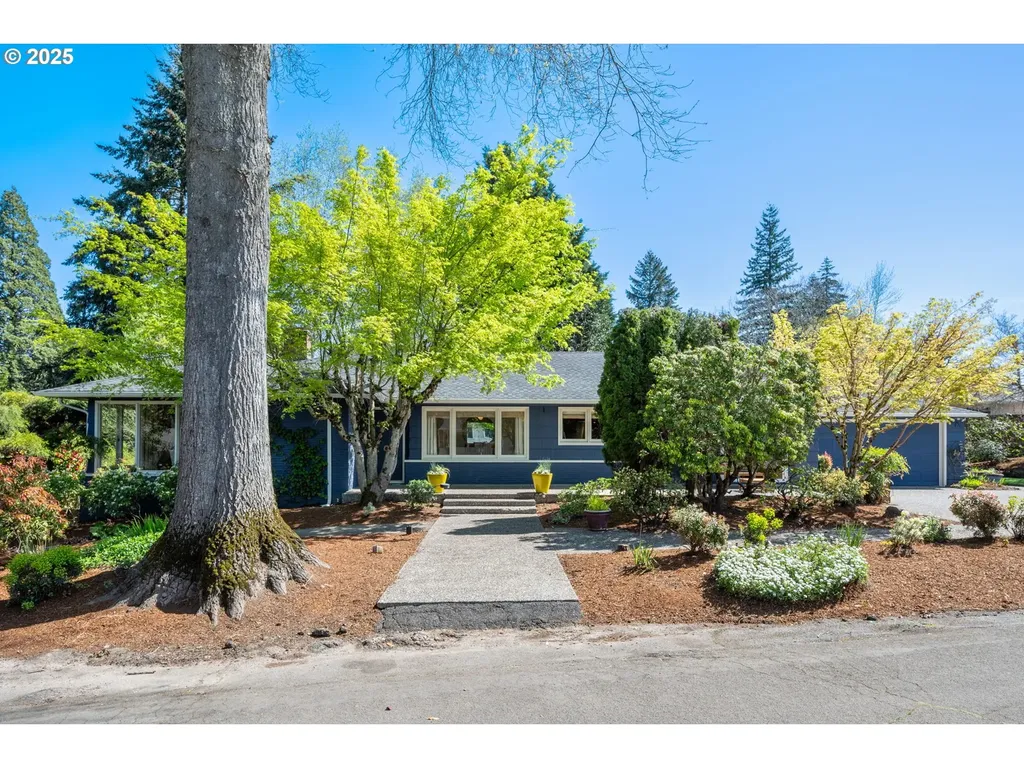 8375 SW Crestwood Lane Portland OR 97225