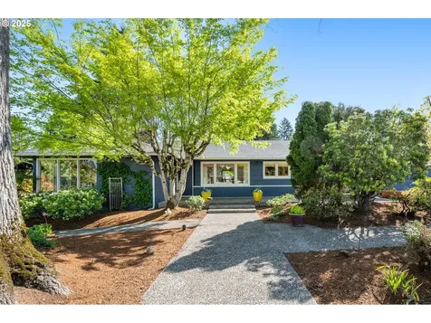 8375 SW Crestwood Lane Portland OR 97225
