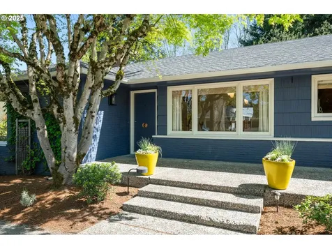 8375 SW Crestwood Lane Portland OR 97225