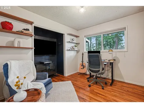 14007 SE Mill Street Portland OR 97233