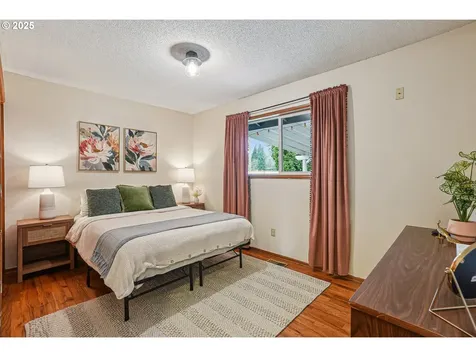 14007 SE Mill Street Portland OR 97233