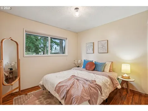 14007 SE Mill Street Portland OR 97233