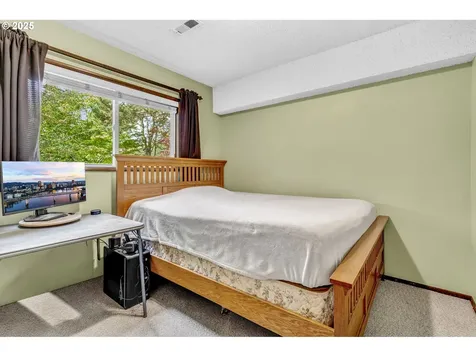 15117 NE Rose Parkway Portland OR 97230