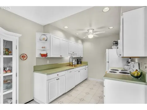 15117 NE Rose Parkway Portland OR 97230