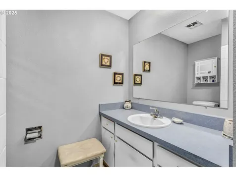 15117 NE Rose Parkway Portland OR 97230
