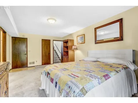 15117 NE Rose Parkway Portland OR 97230