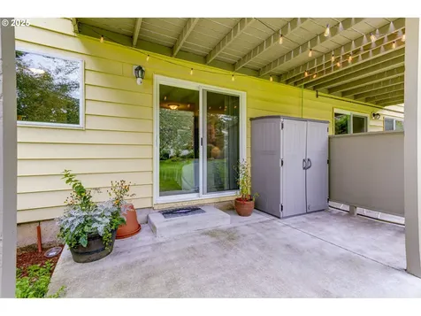 15117 NE Rose Parkway Portland OR 97230
