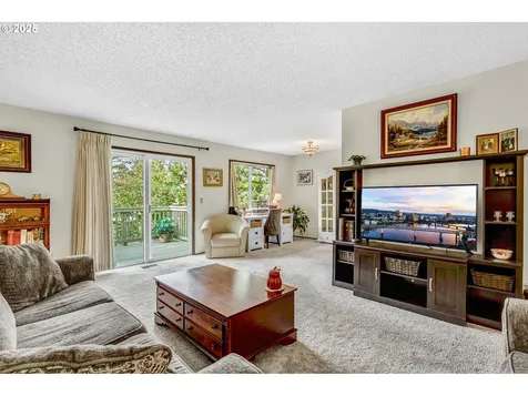 15117 NE Rose Parkway Portland OR 97230