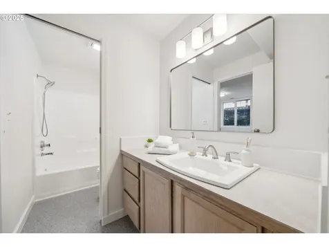 301 SE 79th Avenue Portland OR 97215