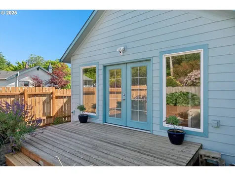 301 SE 79th Avenue Portland OR 97215