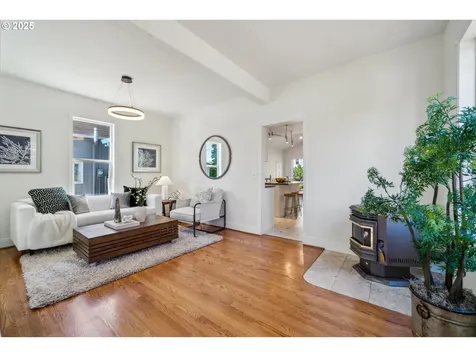 301 SE 79th Avenue Portland OR 97215